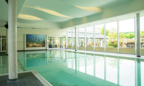 HI-Wellness + Spa_Innenpool_03