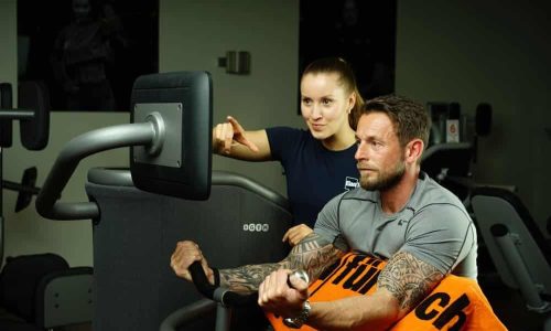 Moderne Fitnessgeräte Elan Fitnessstudio